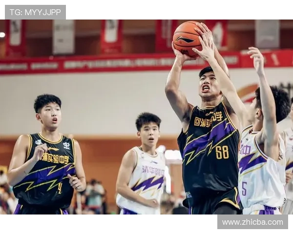 中国篮球联赛迎来全新赛季 新秀争夺激烈 老将表现不容忽视 中国篮球联赛迎来全新赛季 新秀争夺激烈 老将表现不容忽视