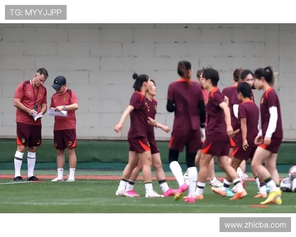 中国女足迎战世界杯强敌 备战紧张状态火热迎接挑战