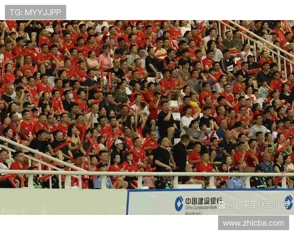 中国足球联赛新赛季揭幕战精彩上演 强强对决引发球迷热烈讨论 中国足球联赛新赛季揭幕战精彩上演 强强对决引发球迷热烈讨论