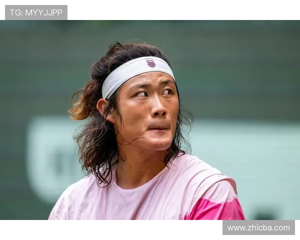 张之臻逆转晋级巴黎大师赛展现中国网球男子力量新高度 张之臻逆转晋级巴黎大师赛展现中国网球男子力量新高度